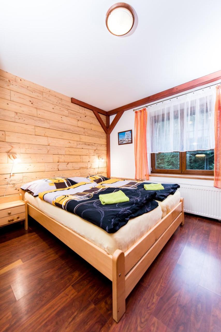 Apartmany Domino Zelezna Ruda Exterior photo